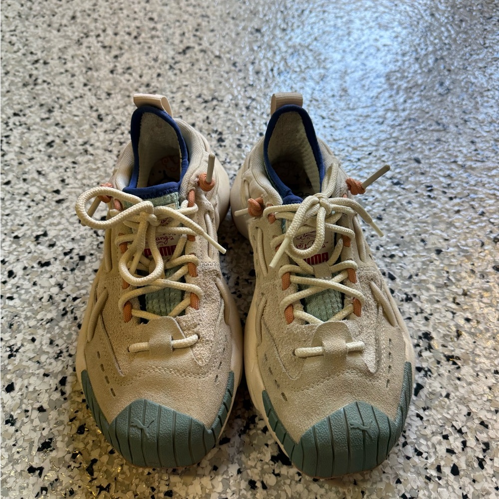 Puma Beige and Green Athletic Shoes